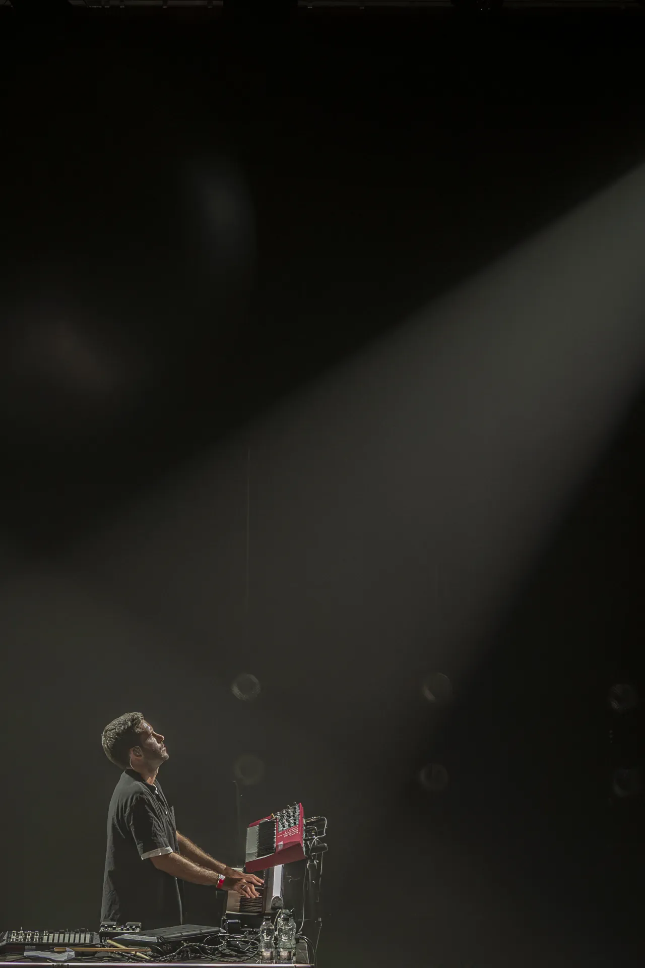 Angara Musician Duo photography featuring immersive visuals, pulsating energy, and audience interaction at a concert.